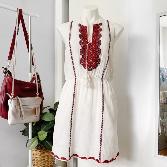 Madewell Dresses & Skirts - Madewell White and Red Embroidered Tassel dress